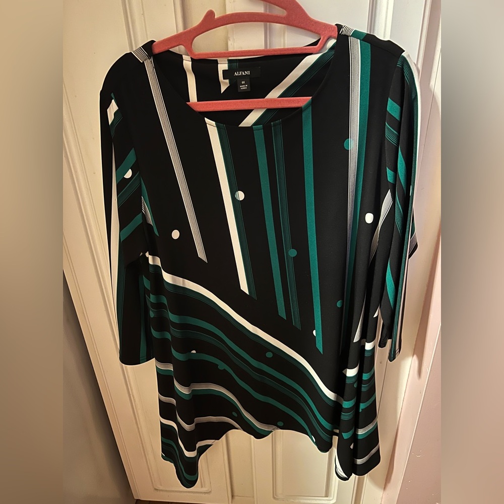 Alfani Women's Black and Green Geometric Blouse